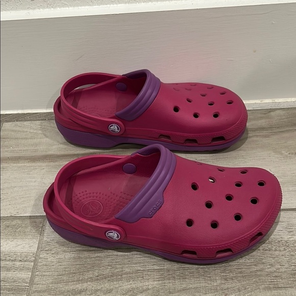 CROCS Purple and Pink Sandals with Perforated Design - Picture 5 of 6